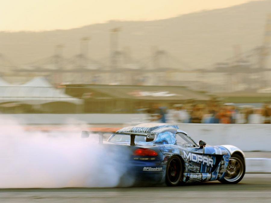  Dodge Viper SRT10 Formula Drift by Mopar 2008 года  (фото 10 из 17)